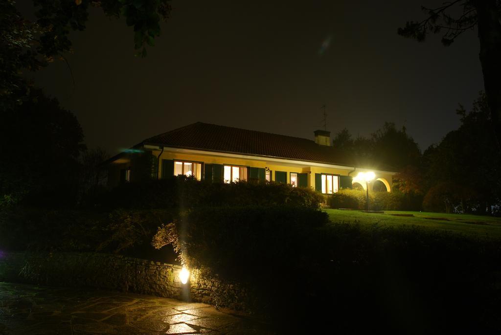 Bed and Breakfast Alla Gazza Ladra Prato Sesia Екстер'єр фото