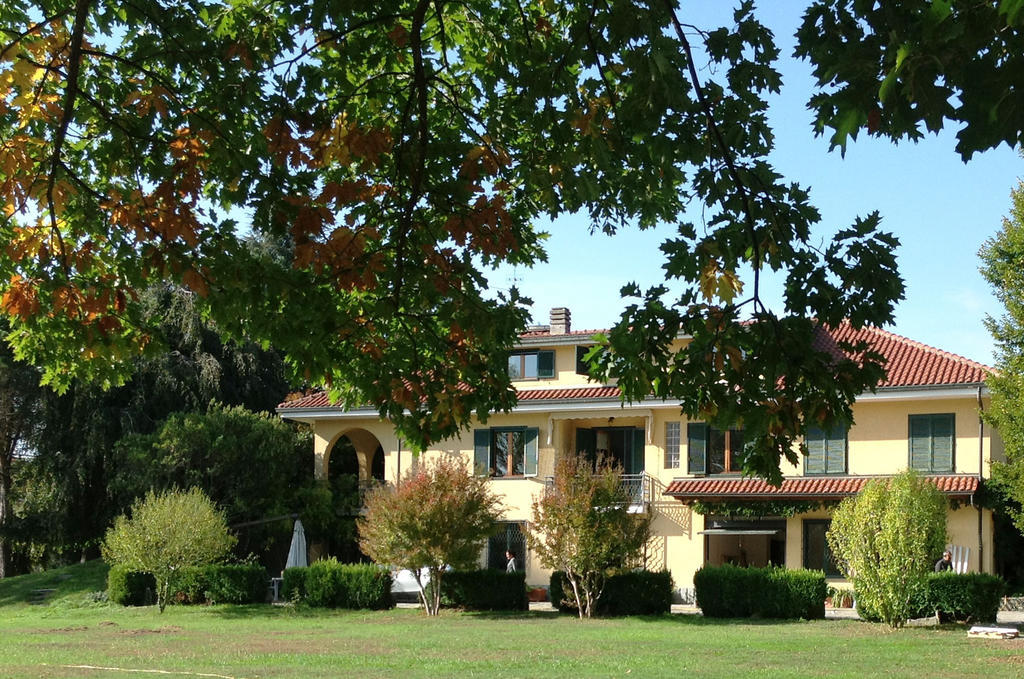 Bed and Breakfast Alla Gazza Ladra Prato Sesia Екстер'єр фото